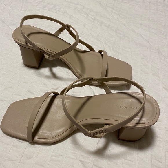 Oak + Fort Heeled Sandals - Picture 5 of 8